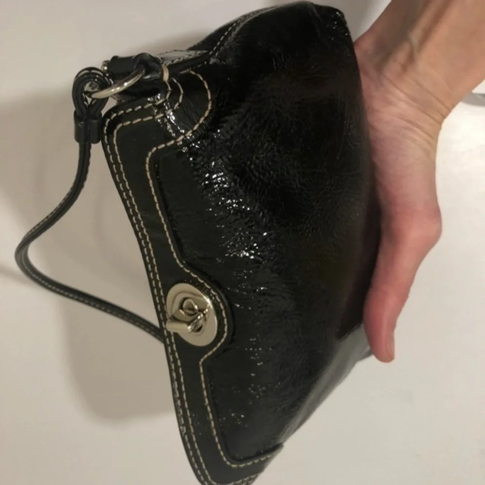 Coach vintage y2k black patent leather mini wristlet bag